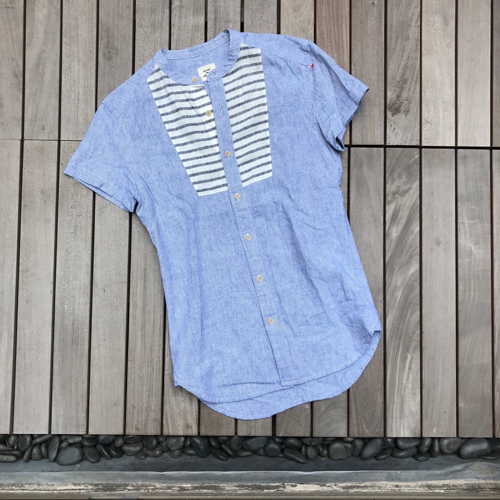 MAX N CHESTER Blue White Striped Button Down Shirt
